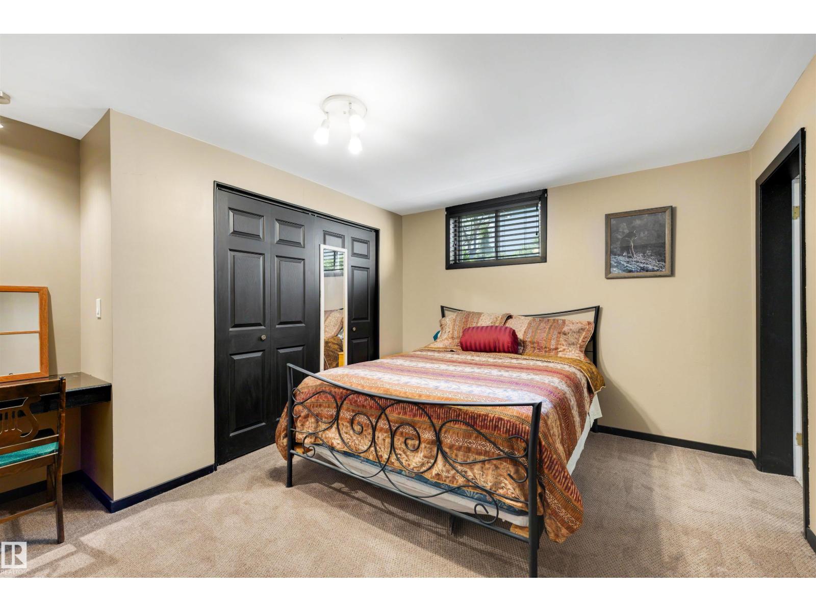 9602 85 Street NW - 29