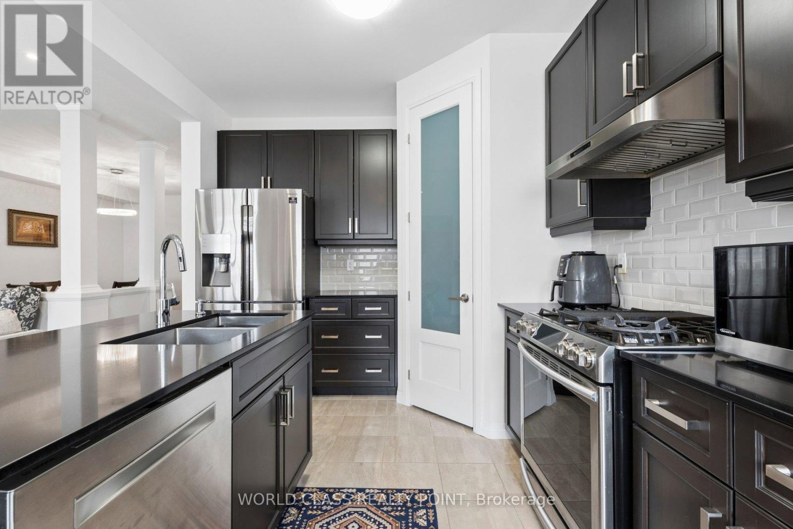 4073 HEALING STREET - 16