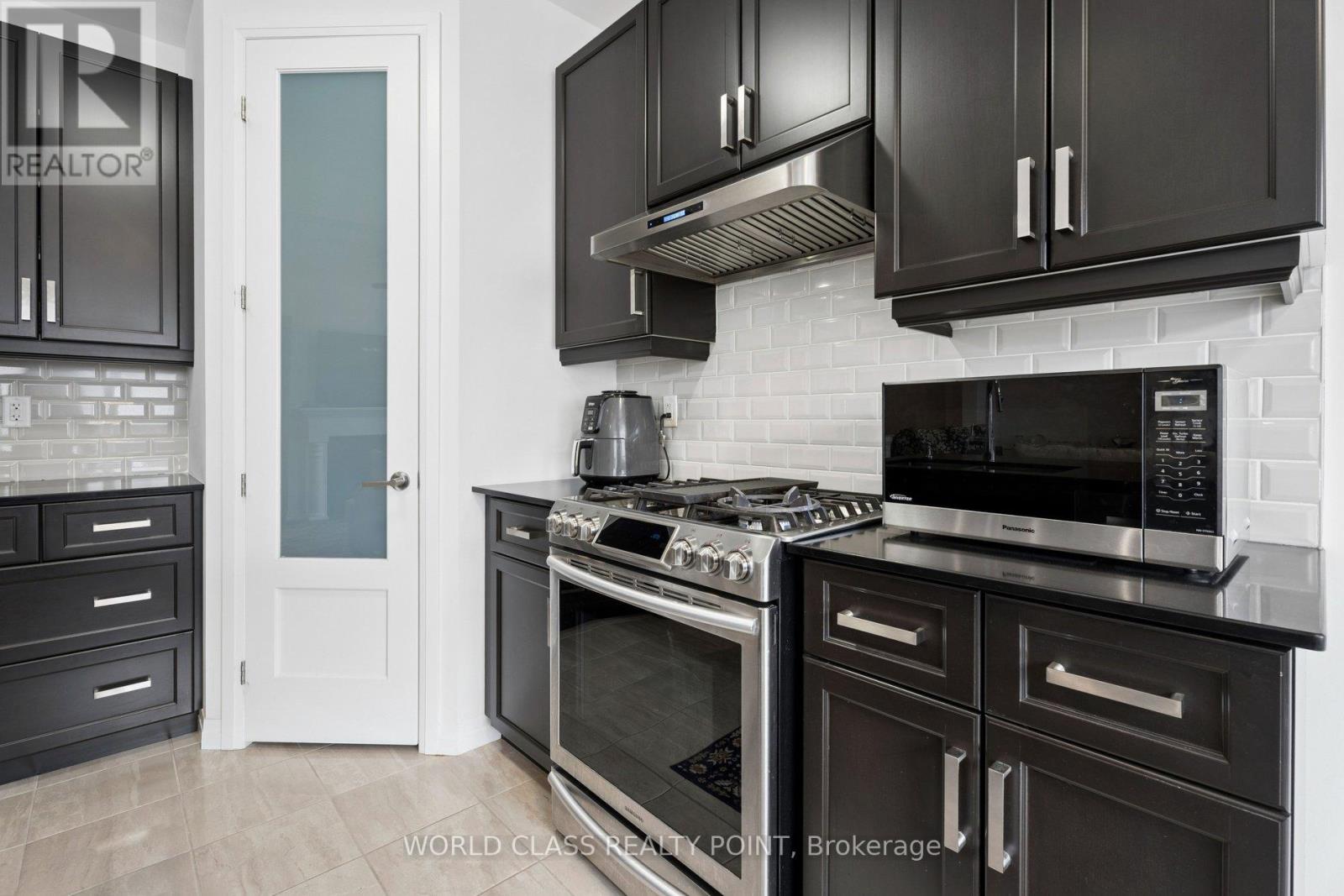 4073 HEALING STREET - 23