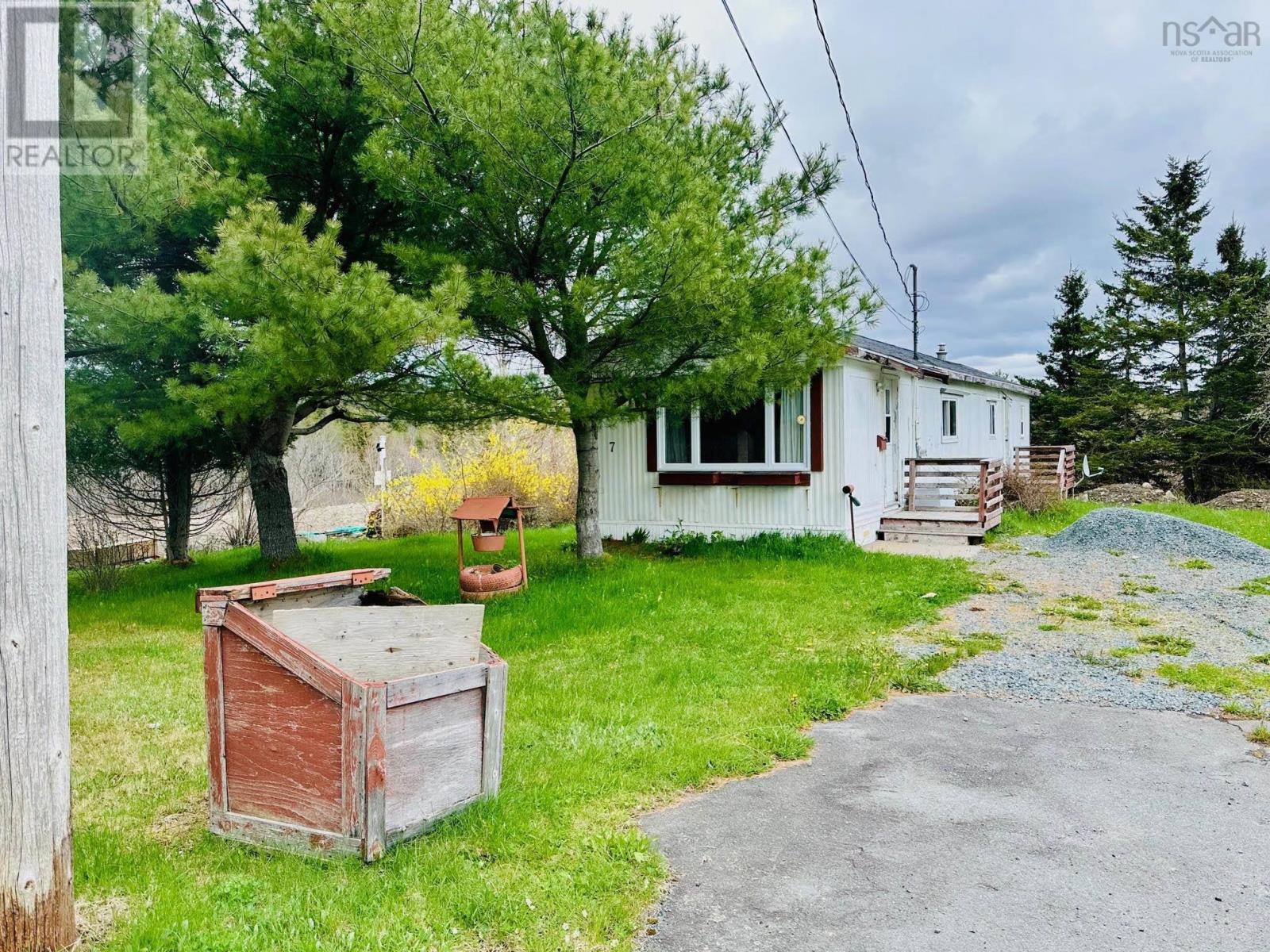 Property photo of 7 Upper Partridge River Road