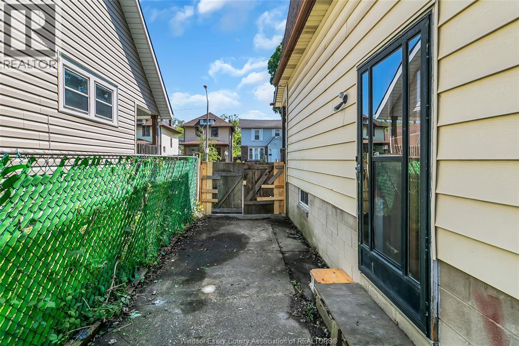 397 JOSEPHINE, Windsor, Ontario, N9B2K9 — Photo 32