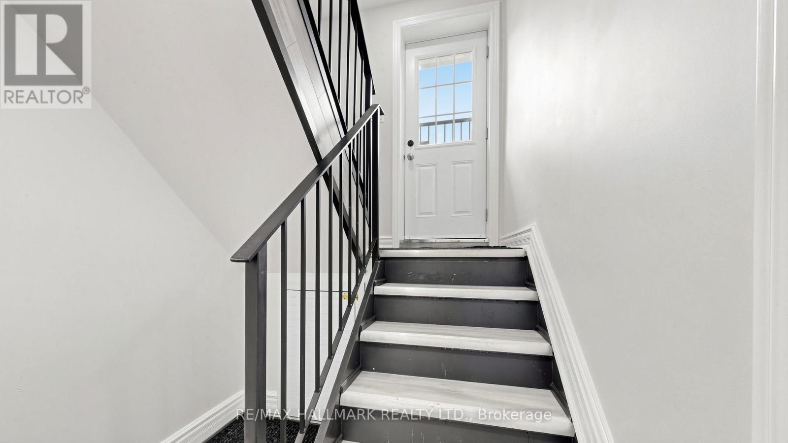 1249 FIELDSTONE CIRCLE - 32