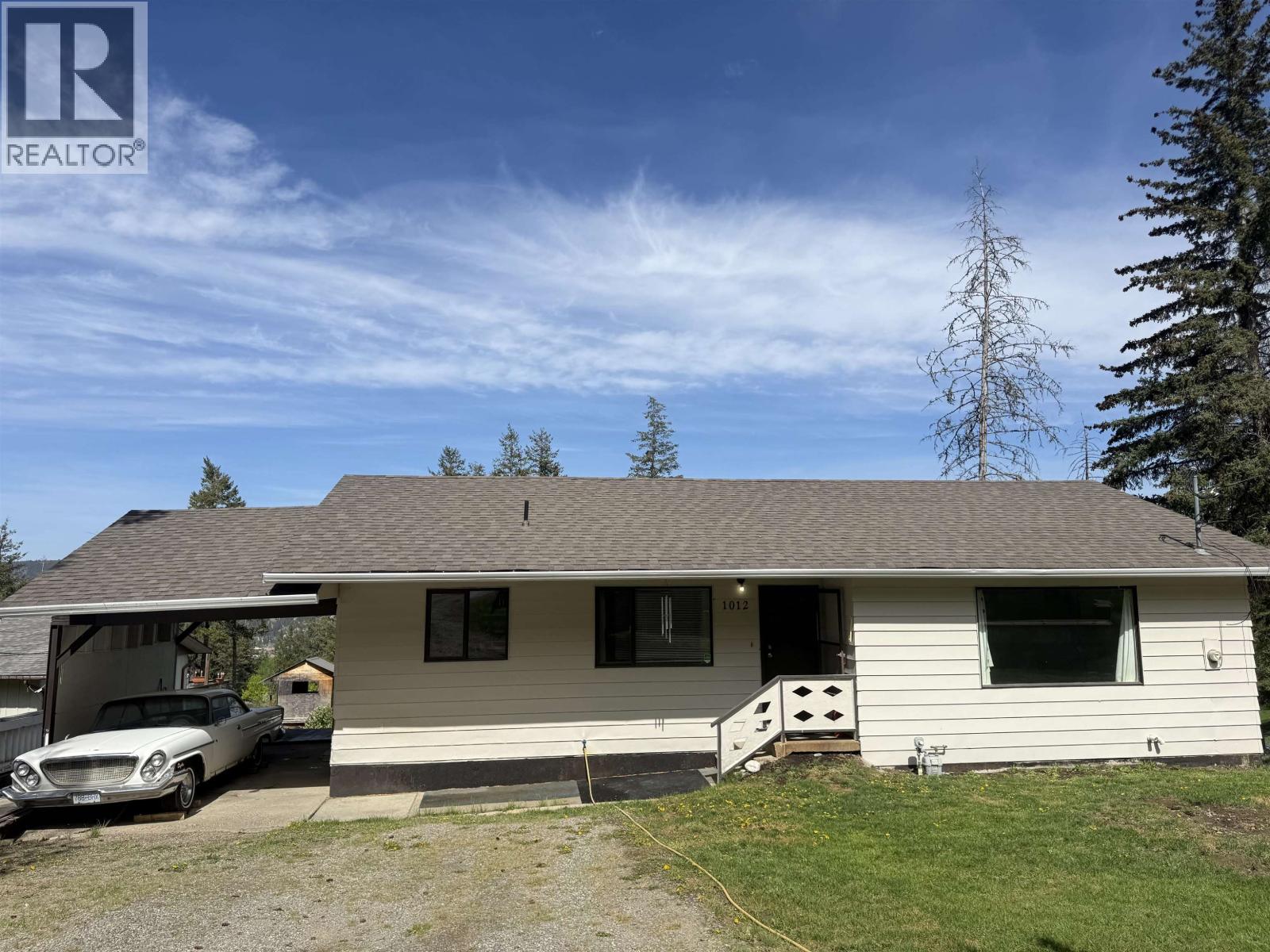 1012 CONRAD CRESCENT - 1