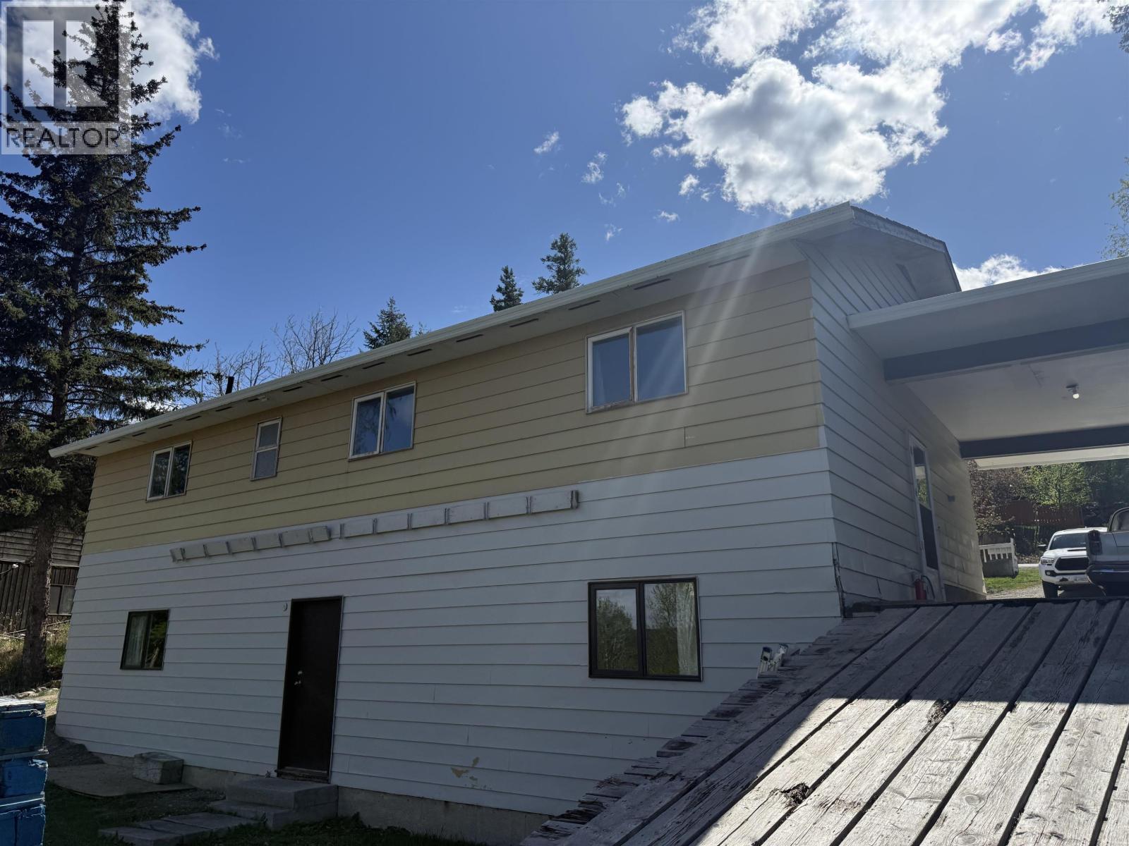 1012 CONRAD CRESCENT - 14