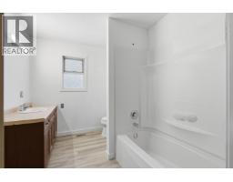 1012 Conrad Crescent, Williams Lake, BC V2G3M4 Photo 11