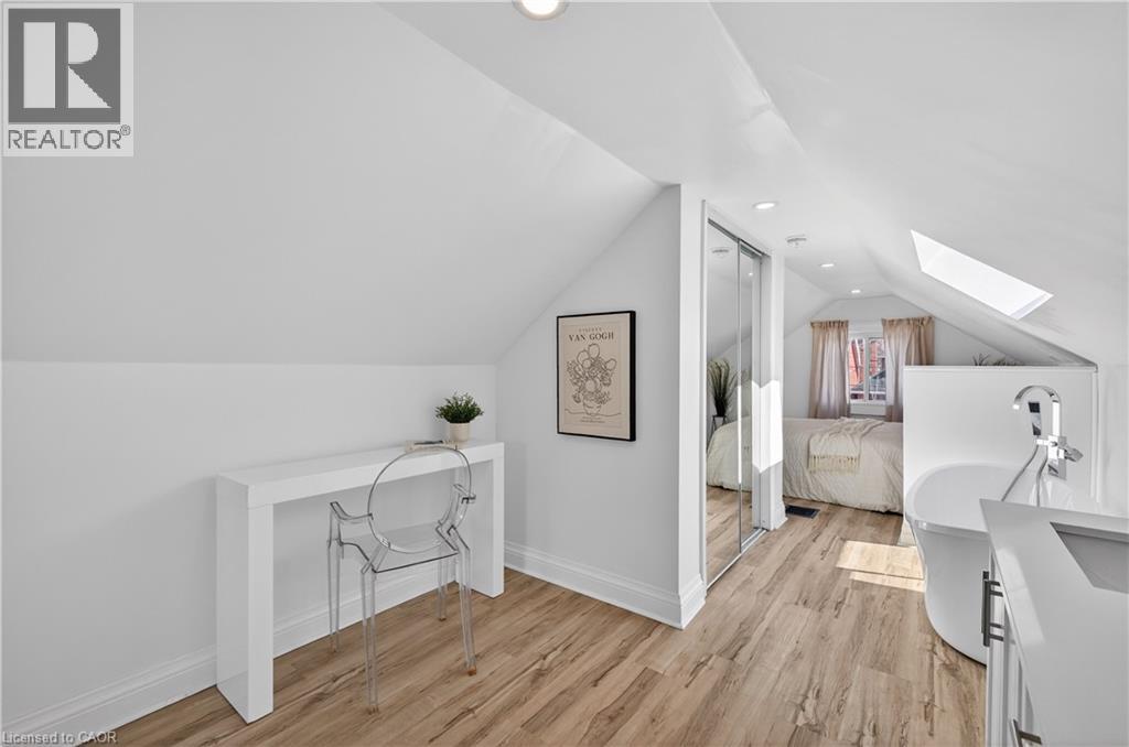 8 EAST 23RD Street - 22