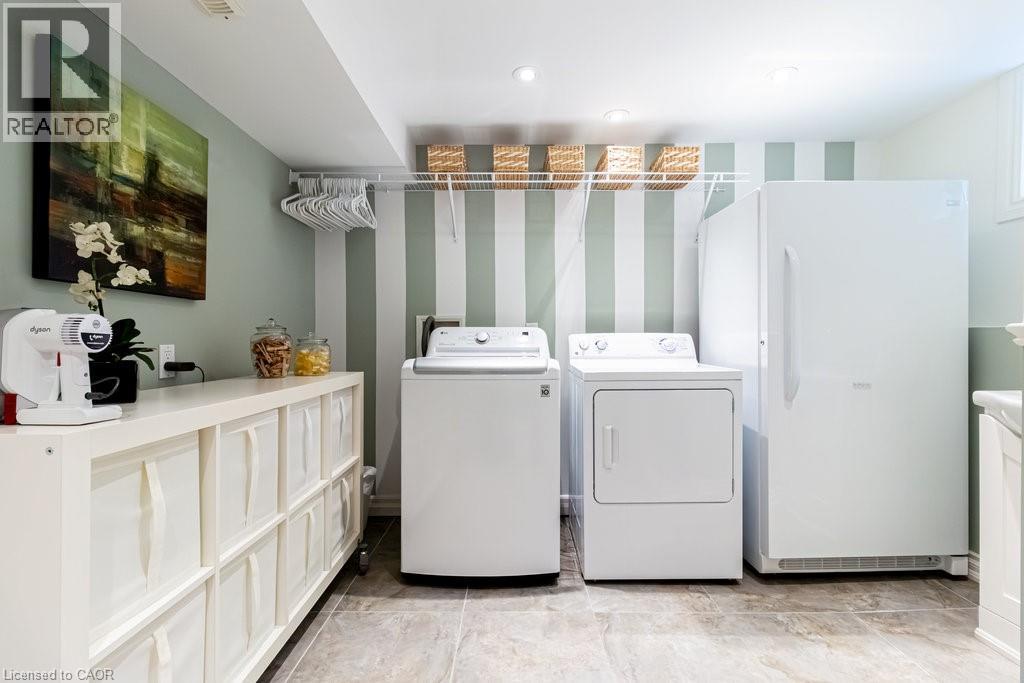 66 GARDEN Avenue - 36