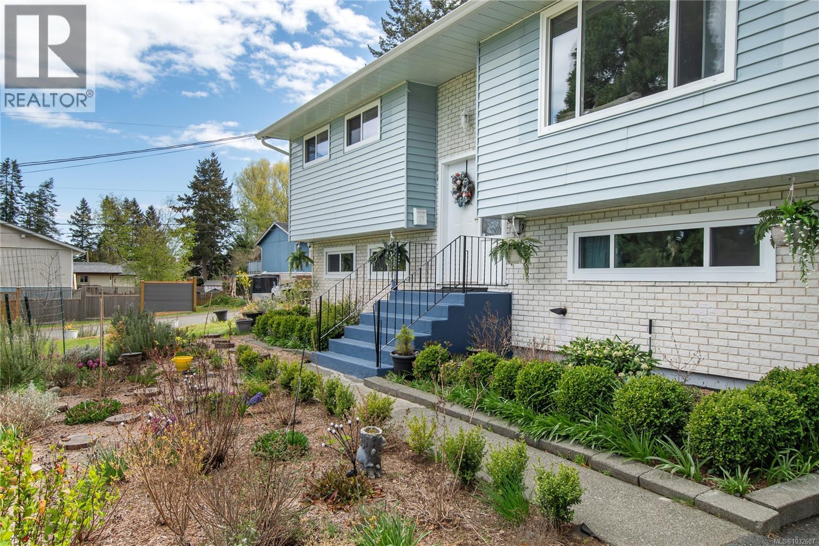613 Nootka St, Comox
