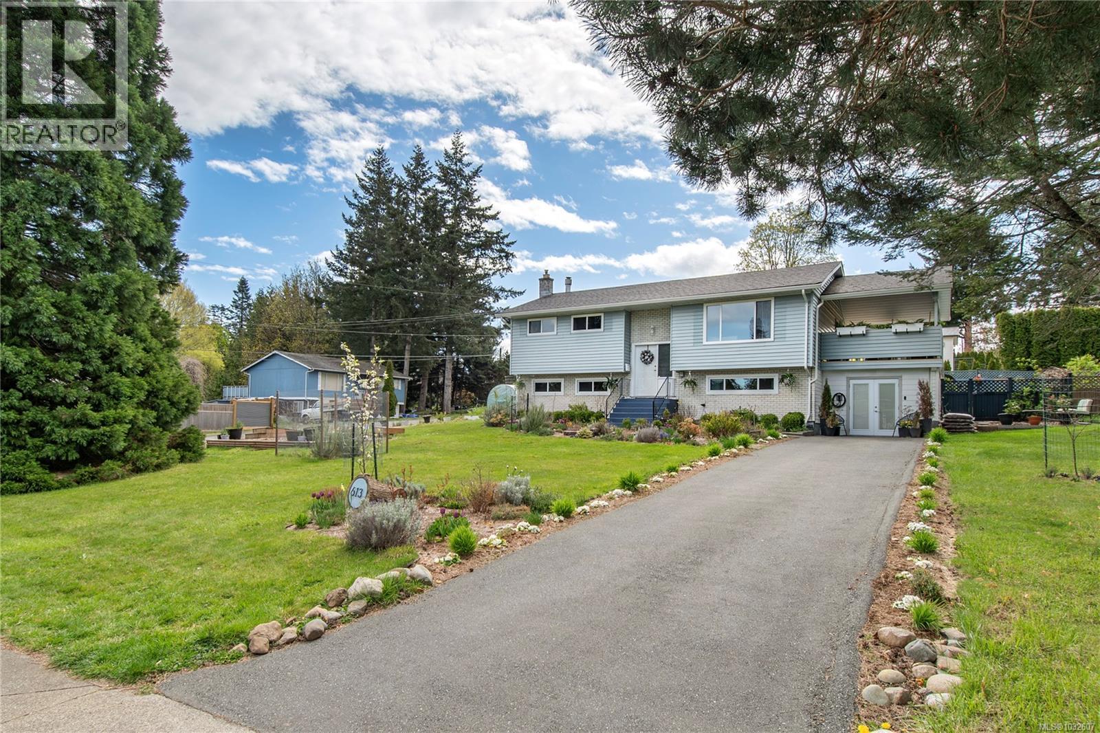 613 Nootka St, Comox