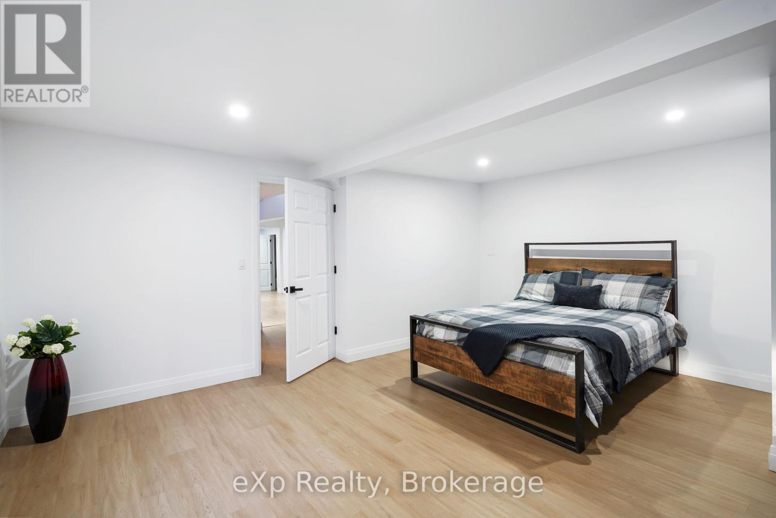 144 LAKE DALRYMPLE ROAD - 24