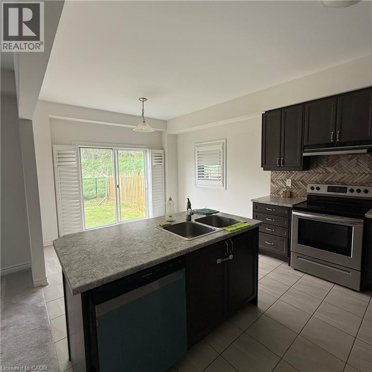 25 MACKLIN Street, Brantford, Ontario, N3V0B2 — Photo 2