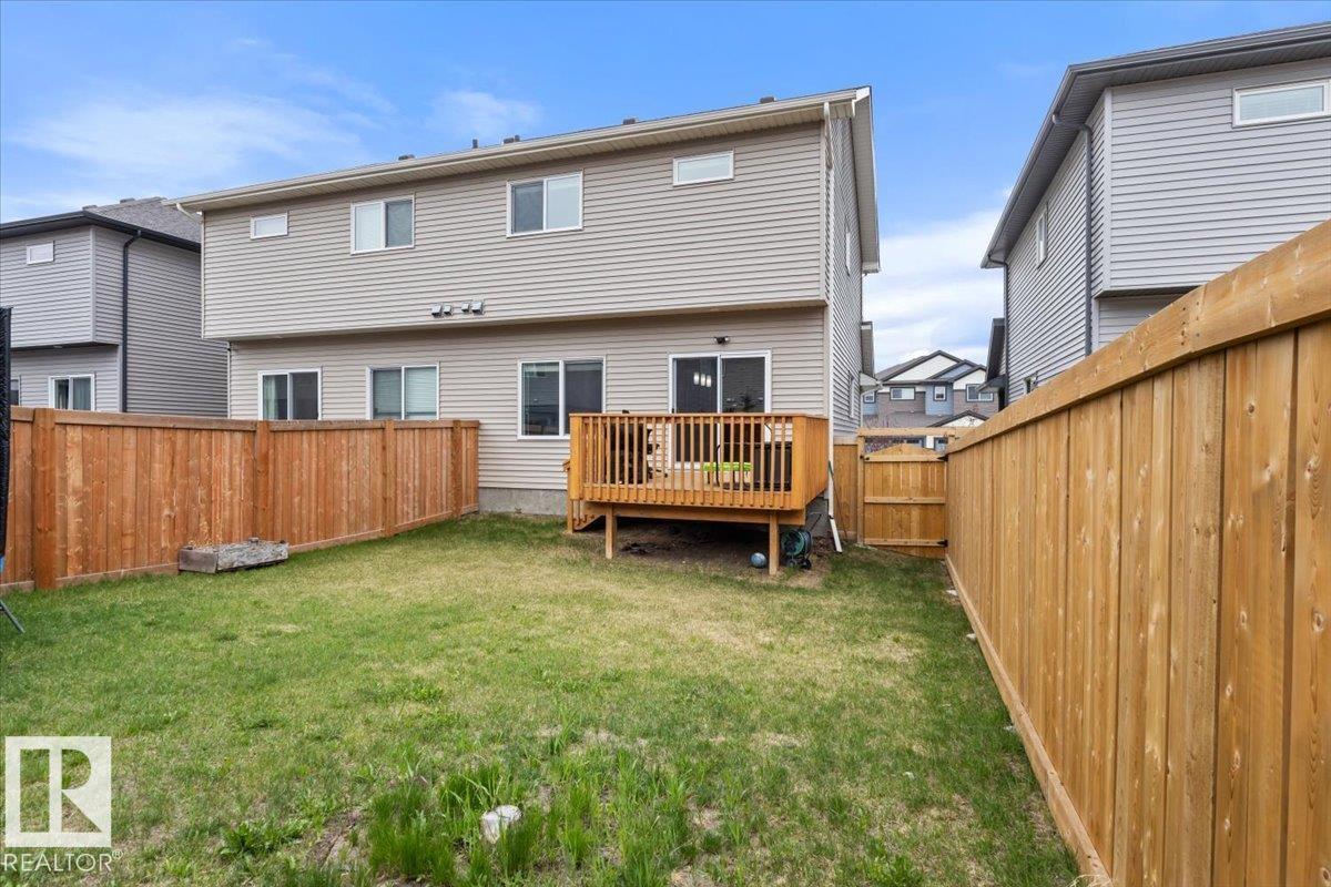 236 39 AV NW - 40
