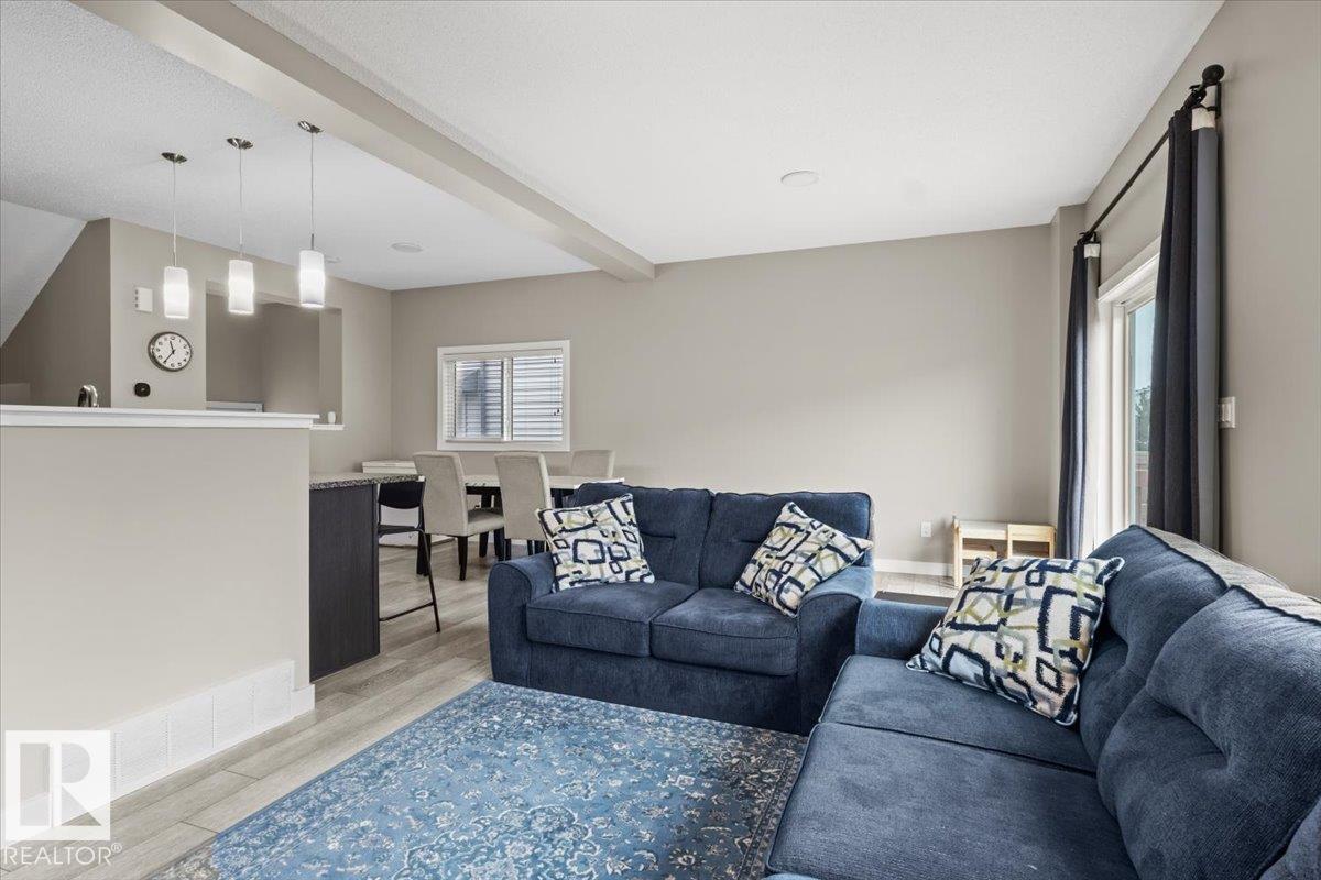 236 39 AV NW - 7