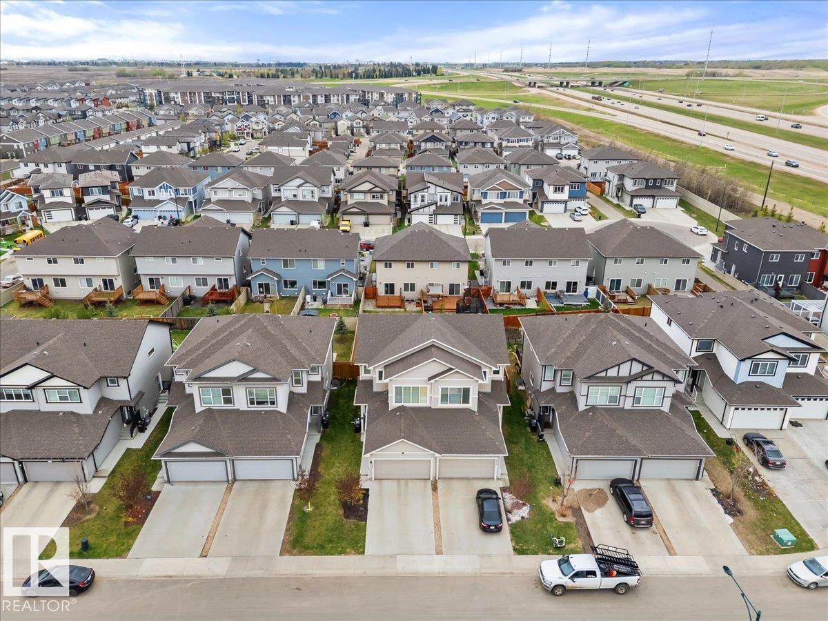236 39 AV NW - 41
