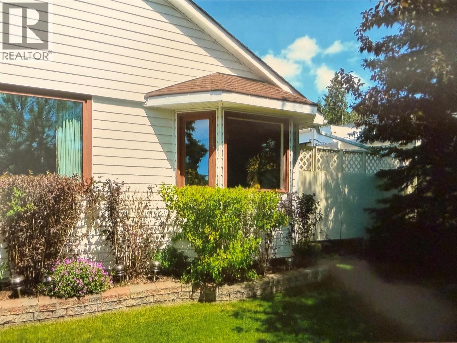 1820 91 Avenue, Dawson Creek