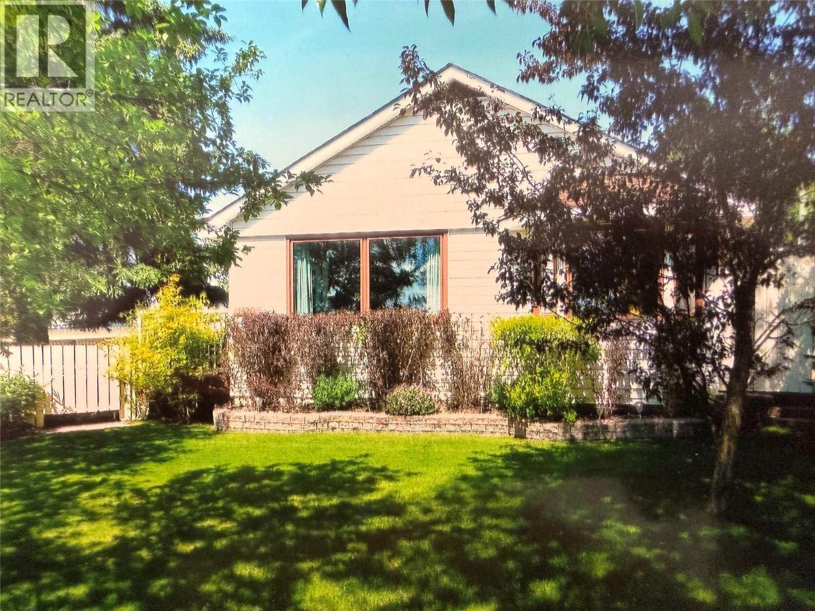 1820 91 Avenue, Dawson Creek