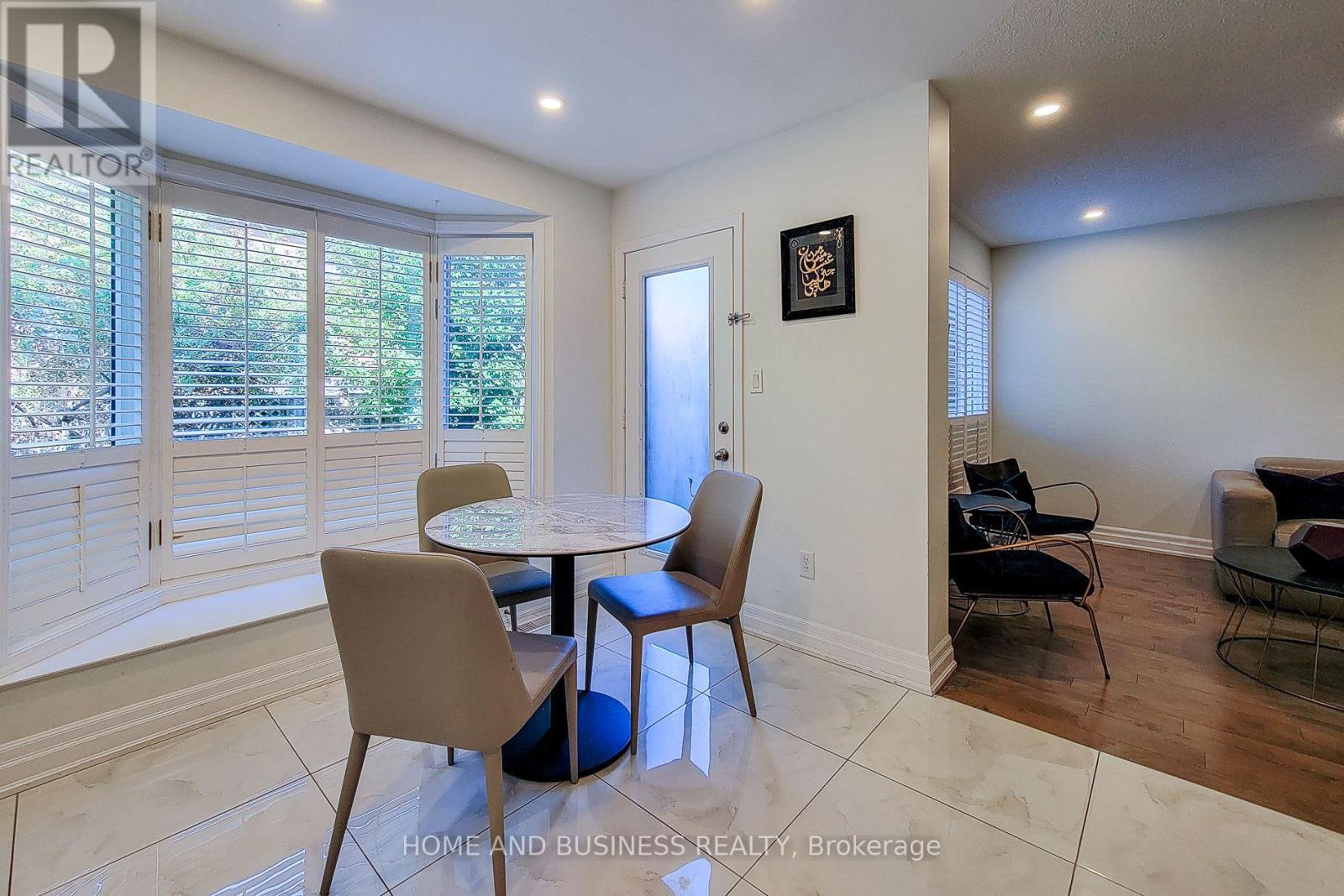 2374 BAINTREE CRESCENT - 13