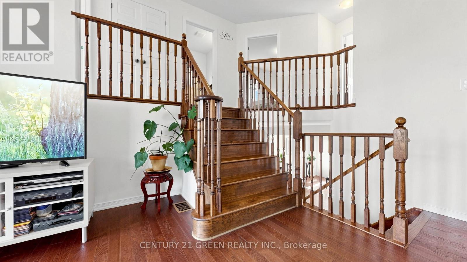 7849 HOPTREE ROAD - 8