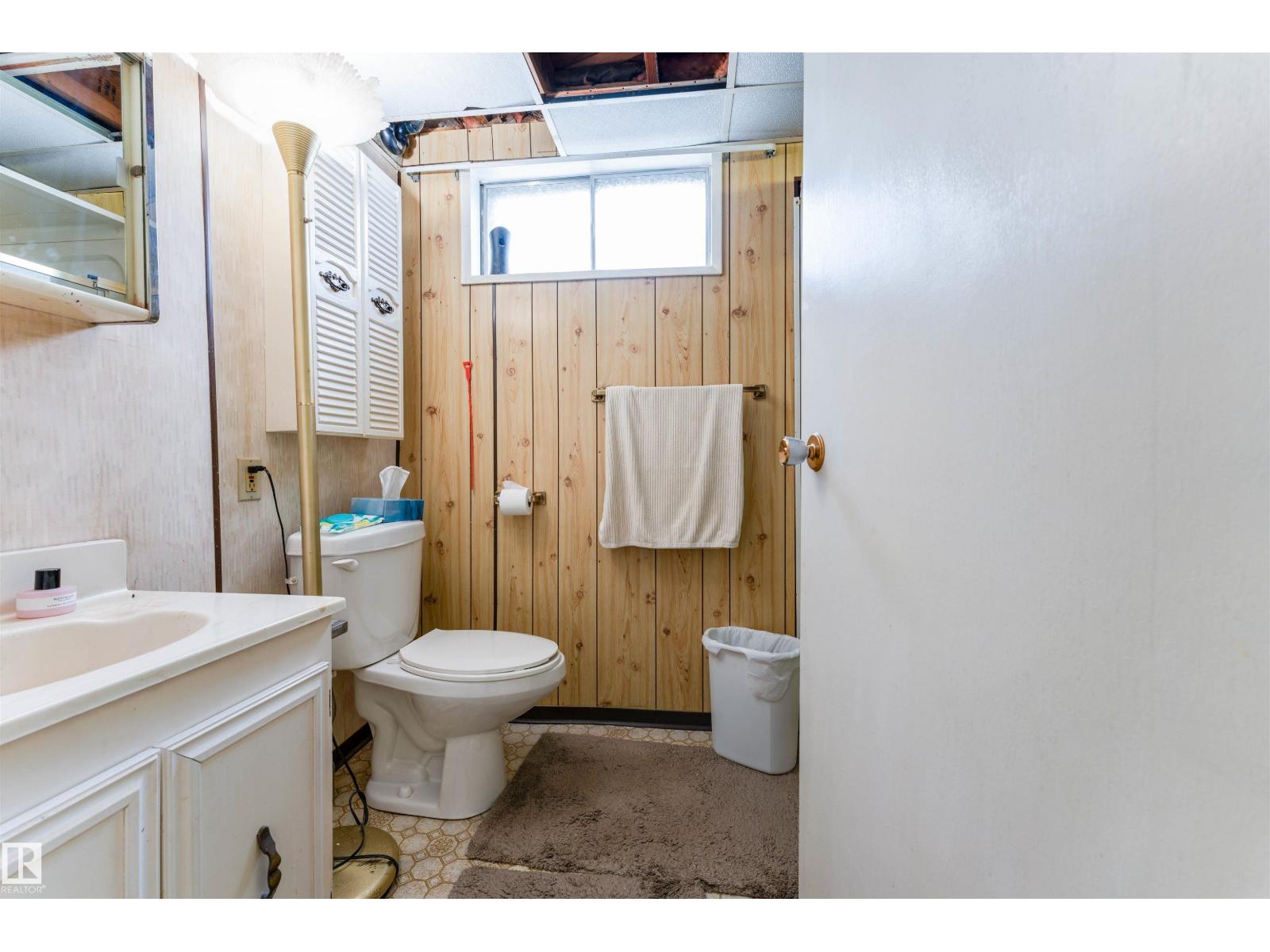 13231 74 ST NW - 45