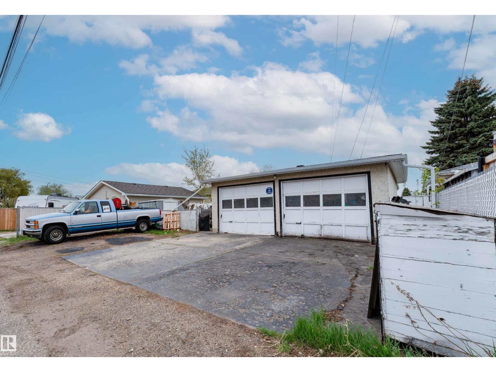 13231 74 ST NW - 49