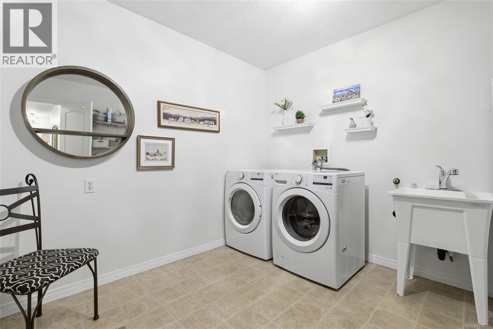 #112 635 Blenkin Ave - 31