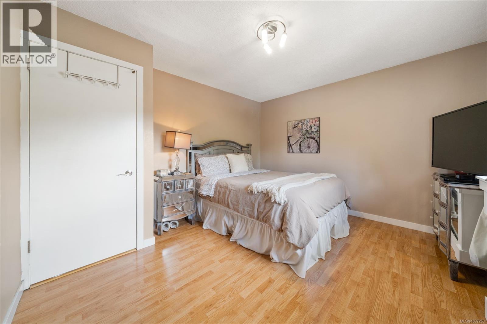 2738 Whitehead Pl - 18
