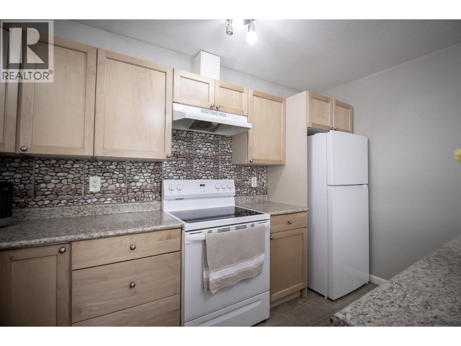 9905 81 STREET - 4