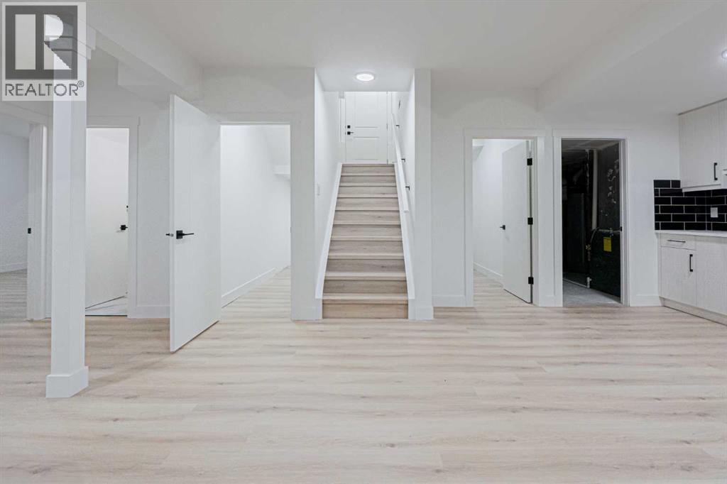 137 Saddlecrest Circle NE - 38