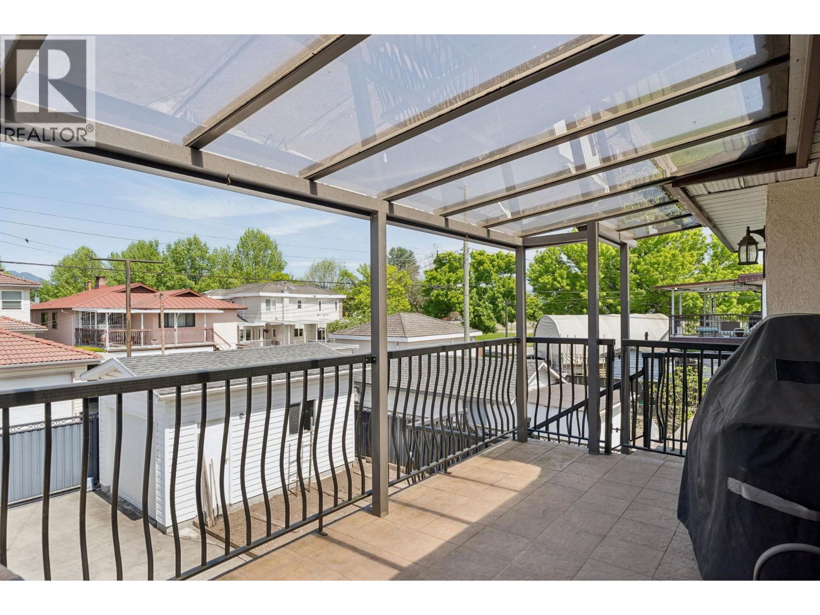 2581 E 3RD AVENUE, Vancouver