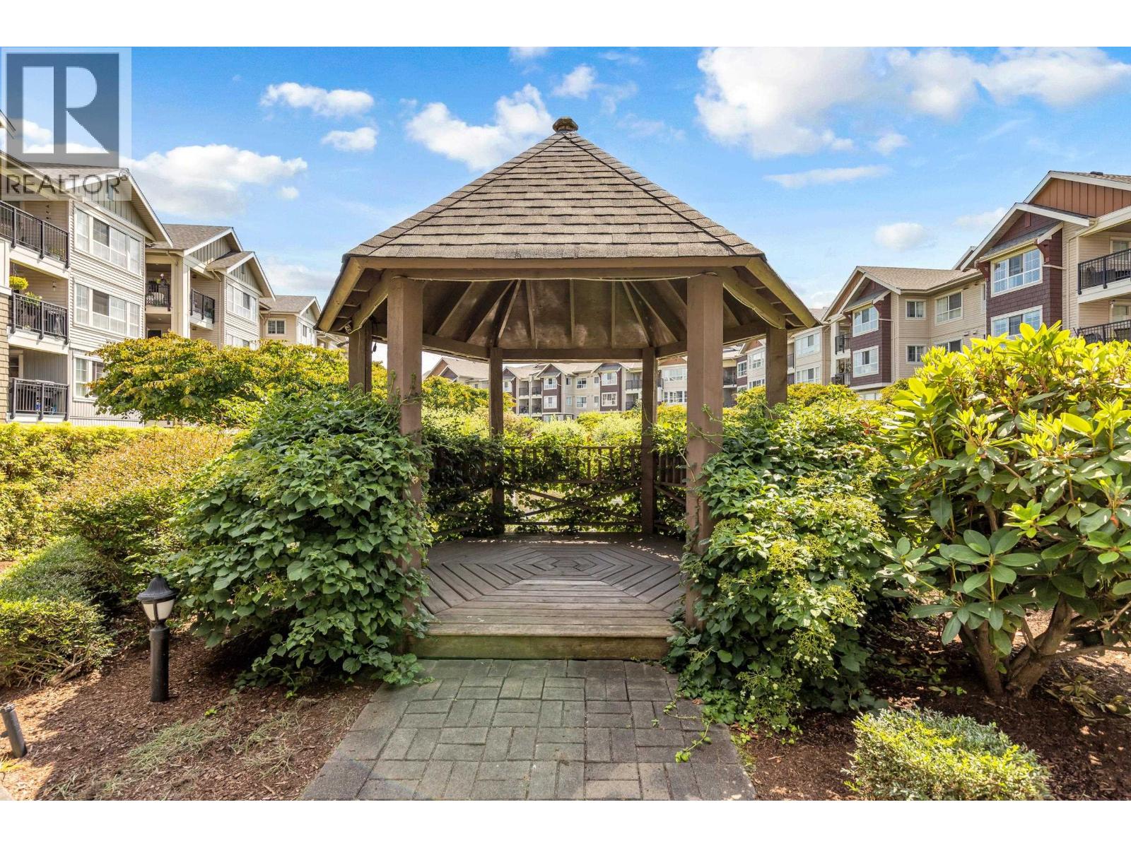 317 19673 MEADOW GARDENS WAY, Pitt Meadows