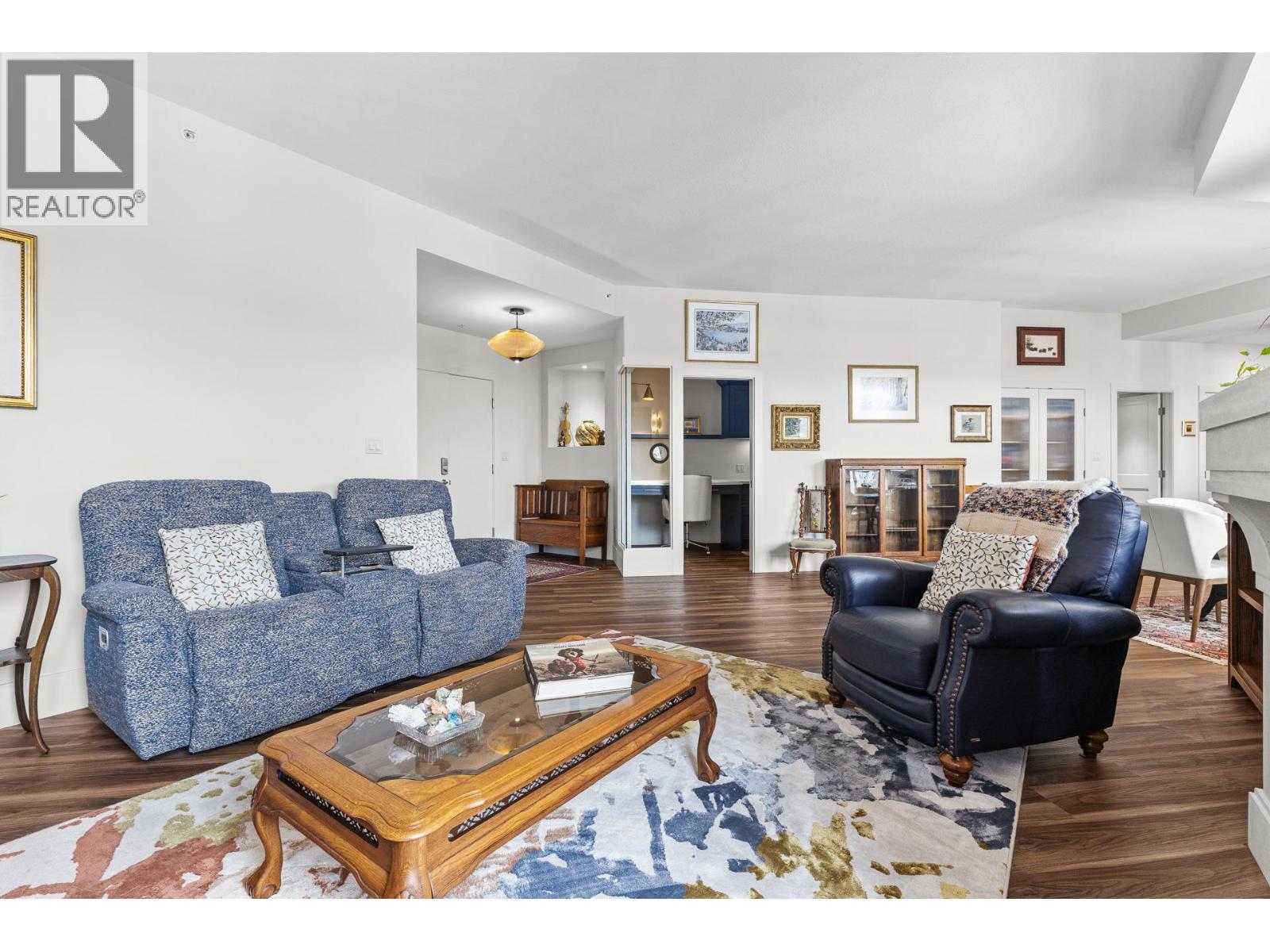 1603 1160 Bernard Avenue, Kelowna