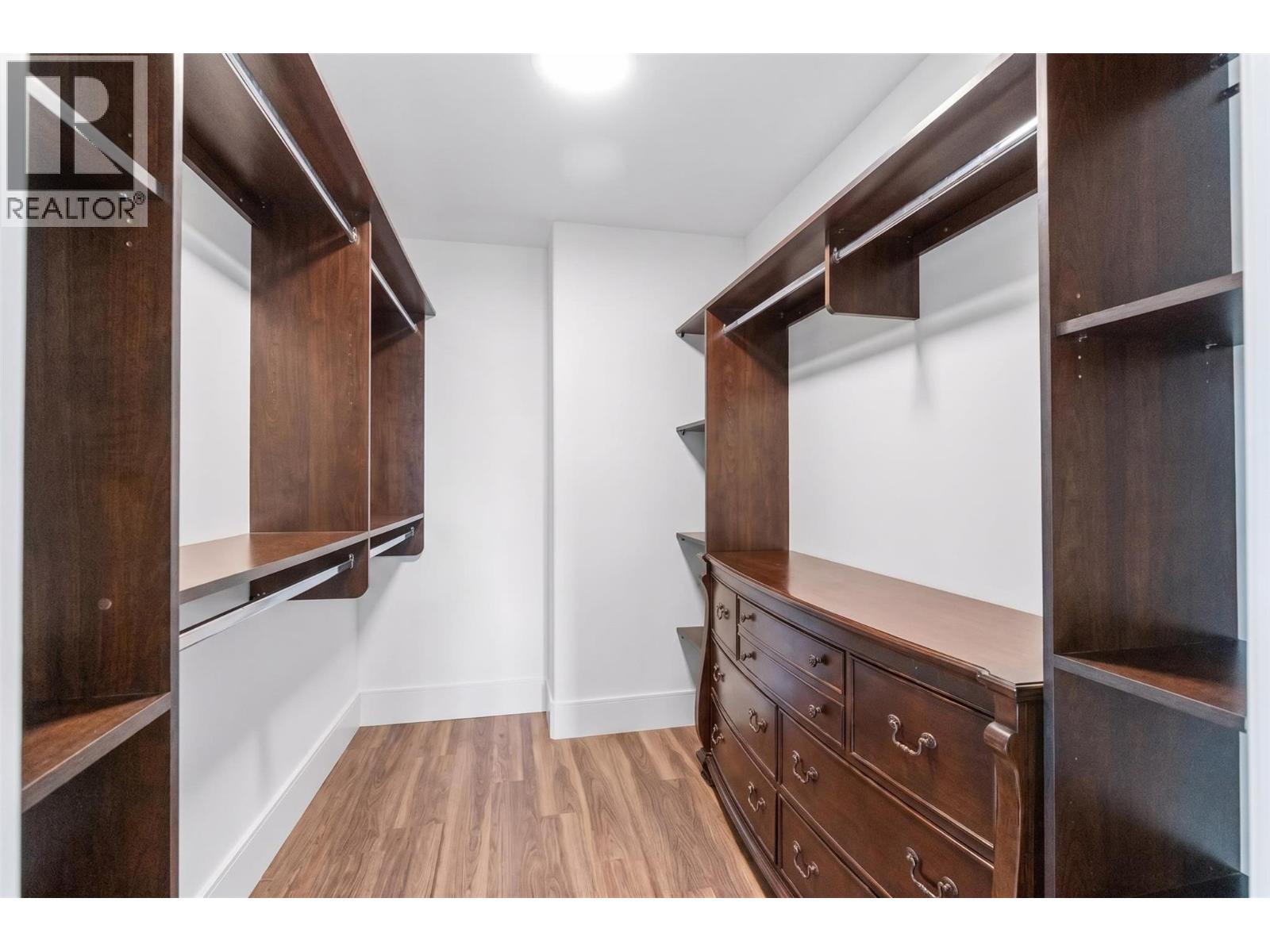 1603 1160 Bernard Avenue, Kelowna