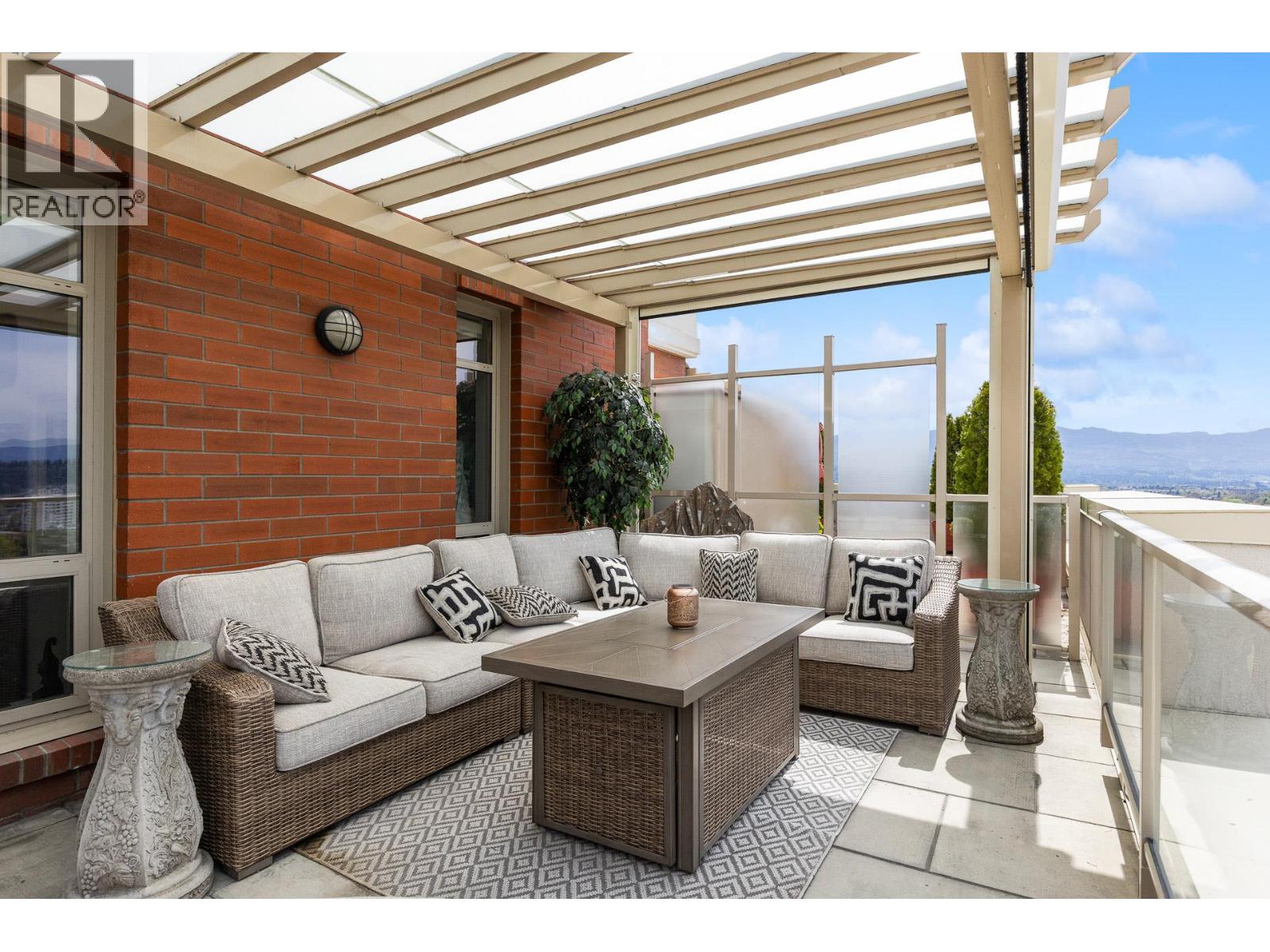 1603 1160 Bernard Avenue, Kelowna