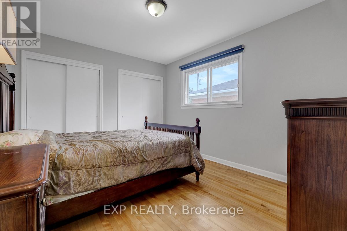576 BROWNING AVENUE - 19