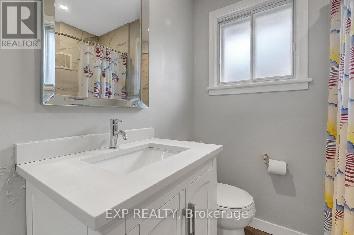 576 BROWNING AVENUE - 26
