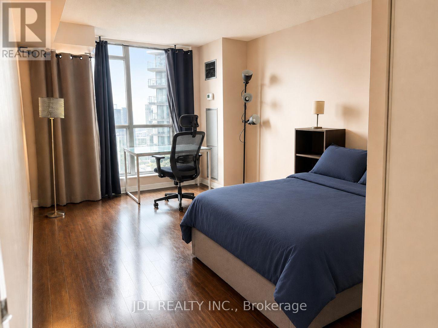 #2002 24 WELLESLEY STREET W - 10