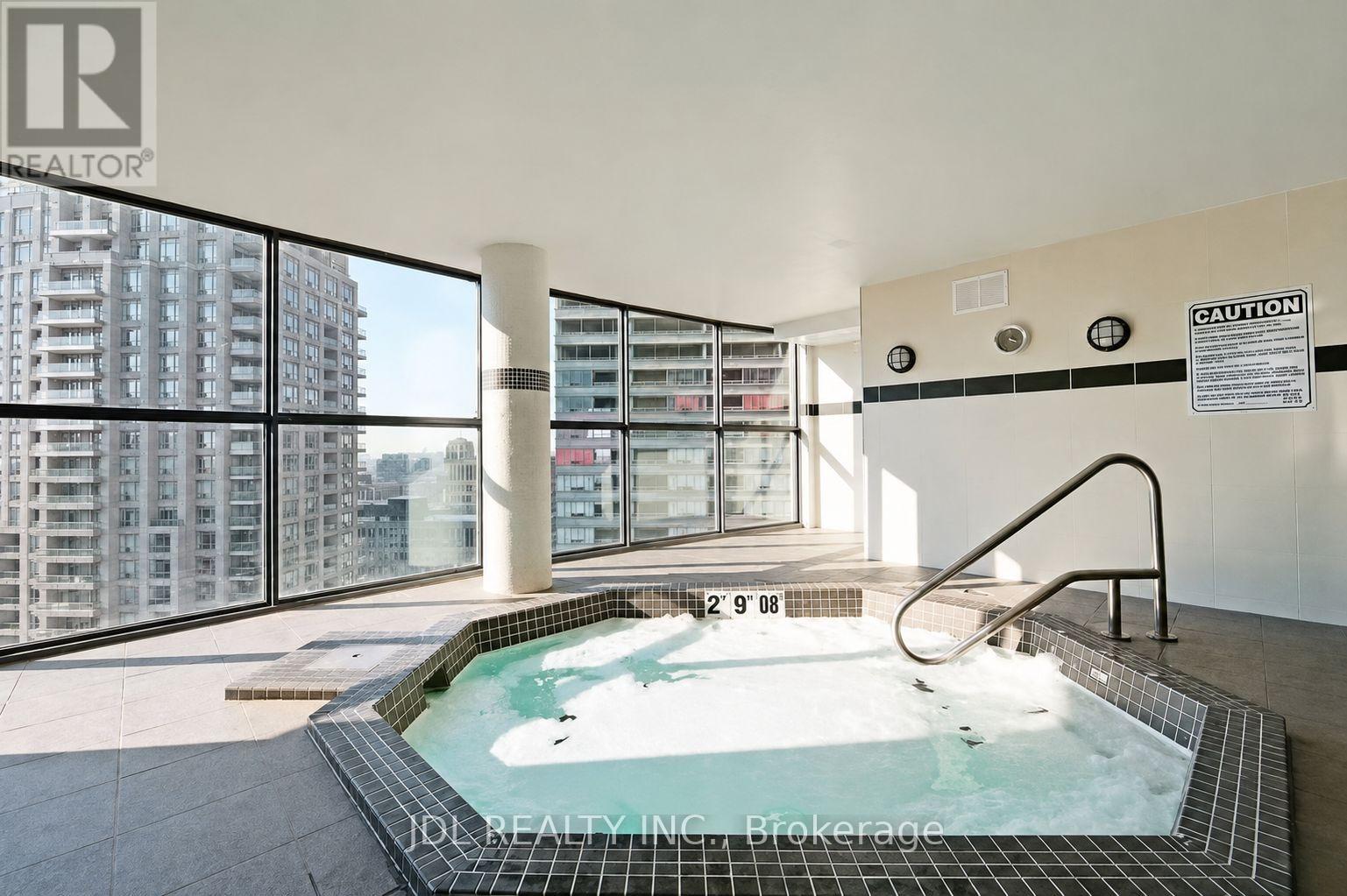 #2002 24 WELLESLEY STREET W - 16