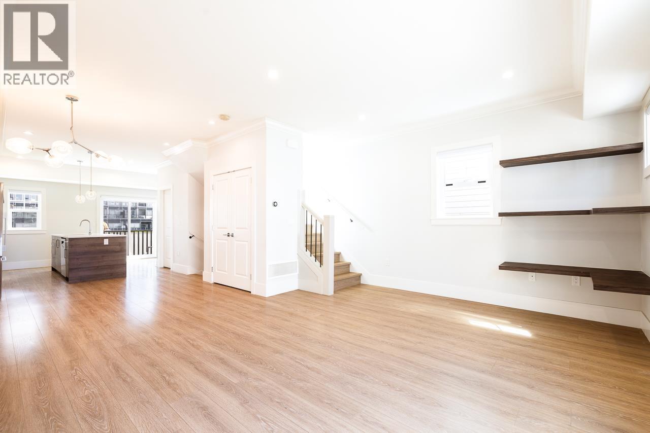 7 9211 MCKIM WAY, Richmond