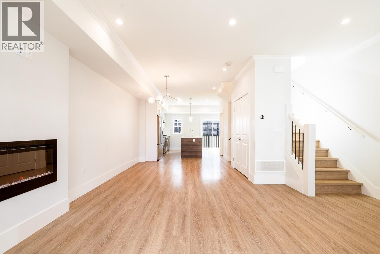 7 9211 MCKIM WAY, Richmond