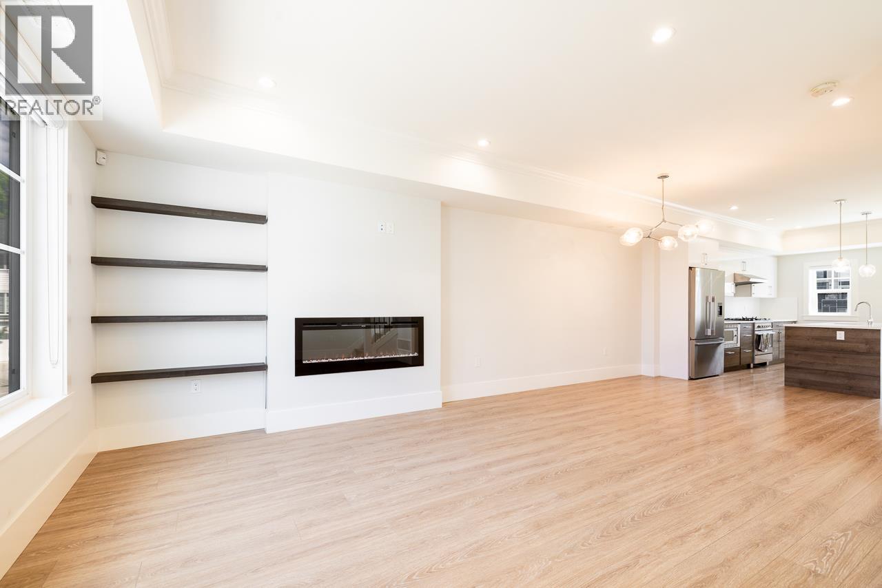 7 9211 MCKIM WAY, Richmond