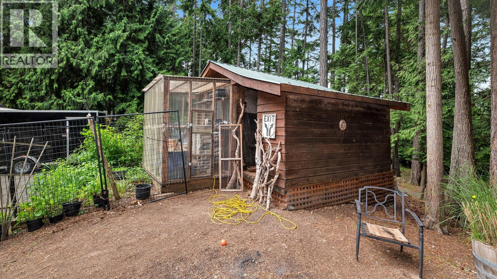 604 WAUGH ROAD, Mayne Island