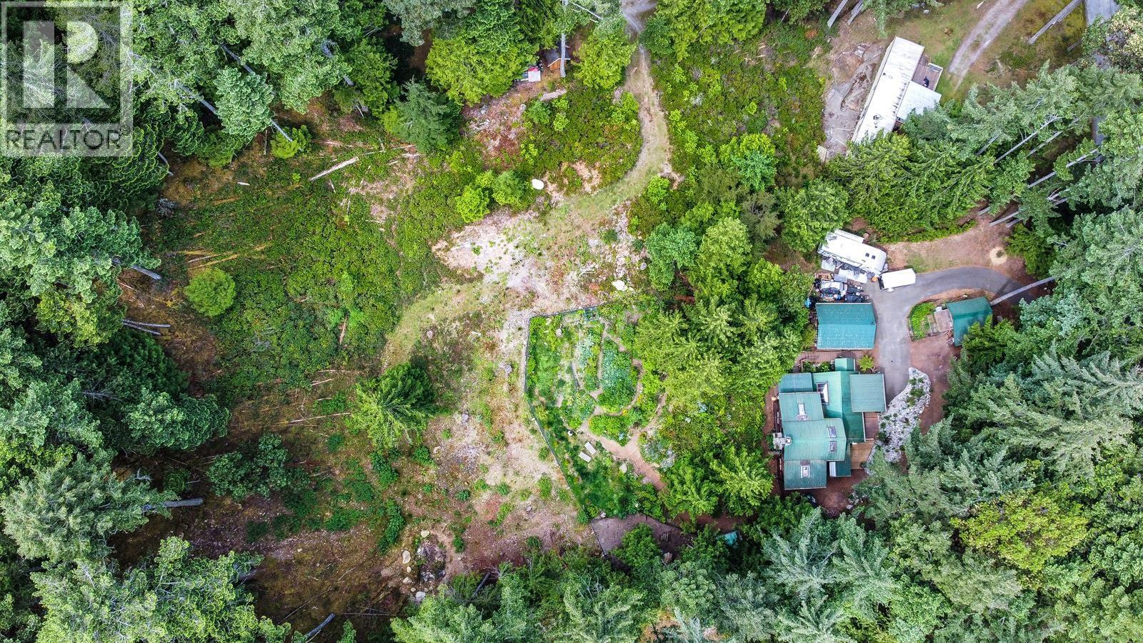 604 WAUGH ROAD, Mayne Island