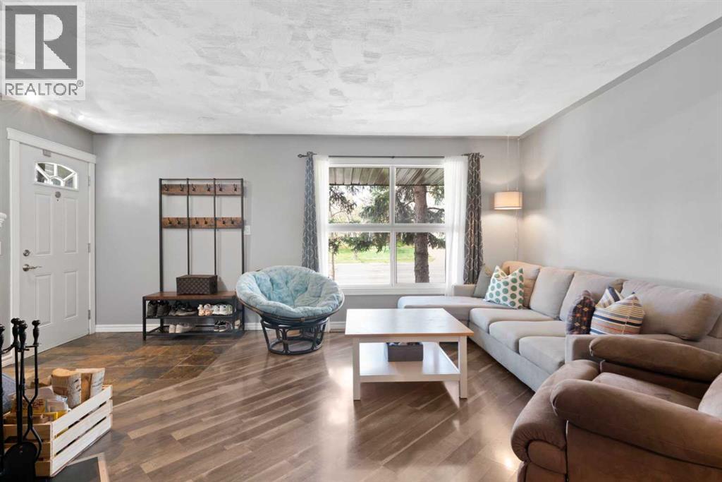 530 Woodbine Boulevard SW - 8