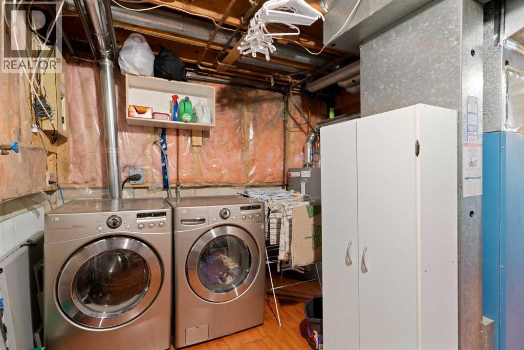 530 Woodbine Boulevard SW - 33
