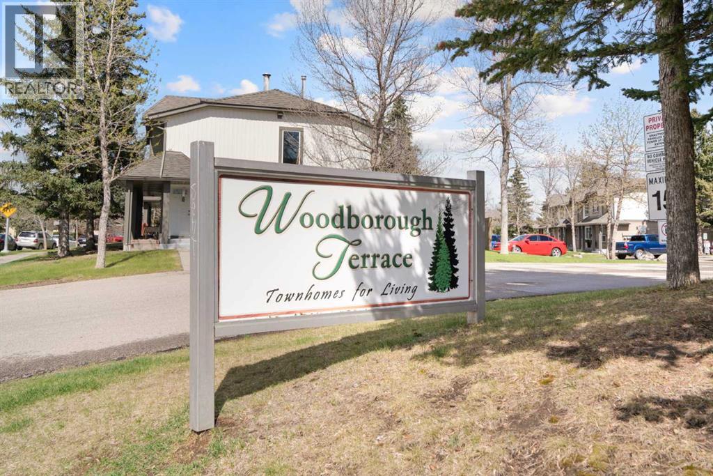 530 Woodbine Boulevard SW - 41