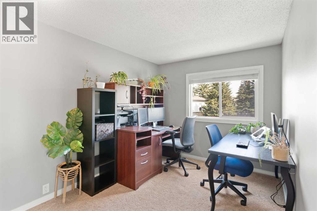 530 Woodbine Boulevard SW - 28