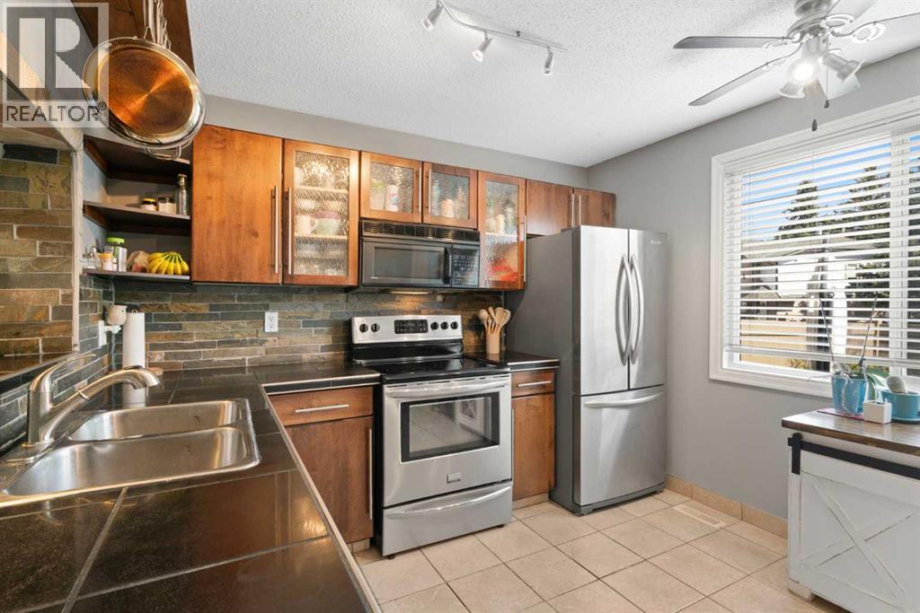 530 Woodbine Boulevard SW - Image 3