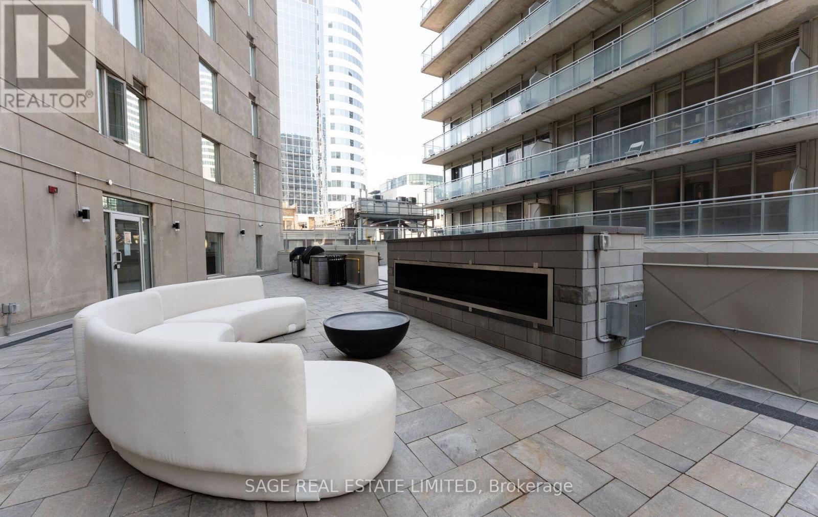 #1507 200 VICTORIA STREET - 27