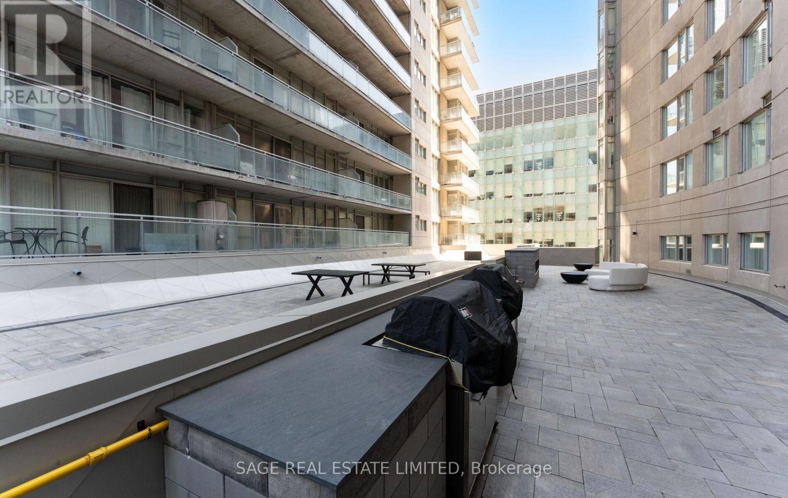 #1507 200 VICTORIA STREET - 24