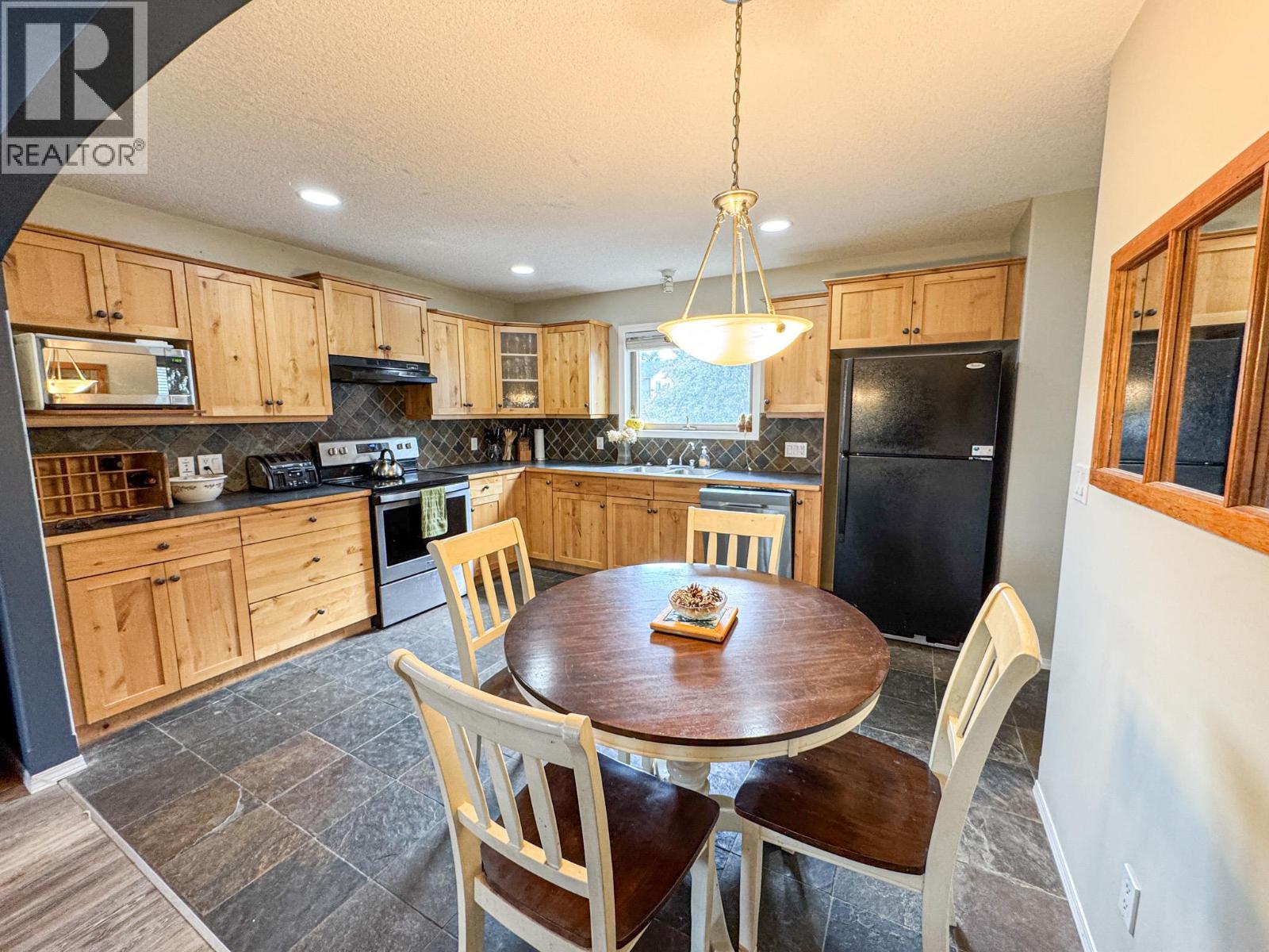 147 11 Avenue Unit# 1, Invermere